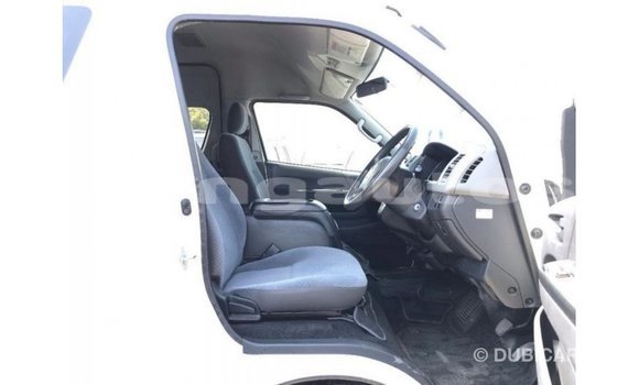 Buy Import Toyota Hiace White Car in Import - Dubai in Enga Buy Import Toyota Hiace White Car in Import - Dubai in Enga