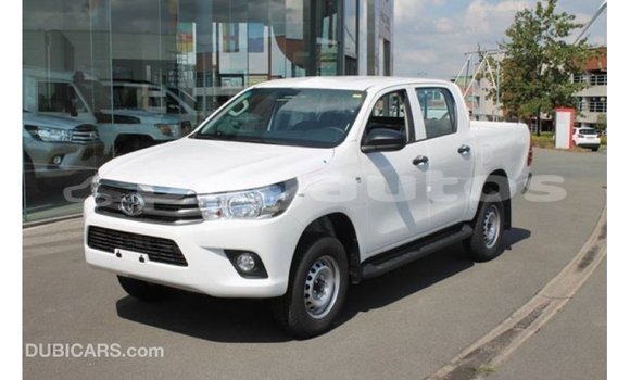 Buy Import Toyota Hilux White Car in Import - Dubai in Enga Buy Import Toyota Hilux White Car in Import - Dubai in Enga