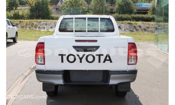 Buy Import Toyota Hilux White Car in Import - Dubai in Enga Buy Import Toyota Hilux White Car in Import - Dubai in Enga