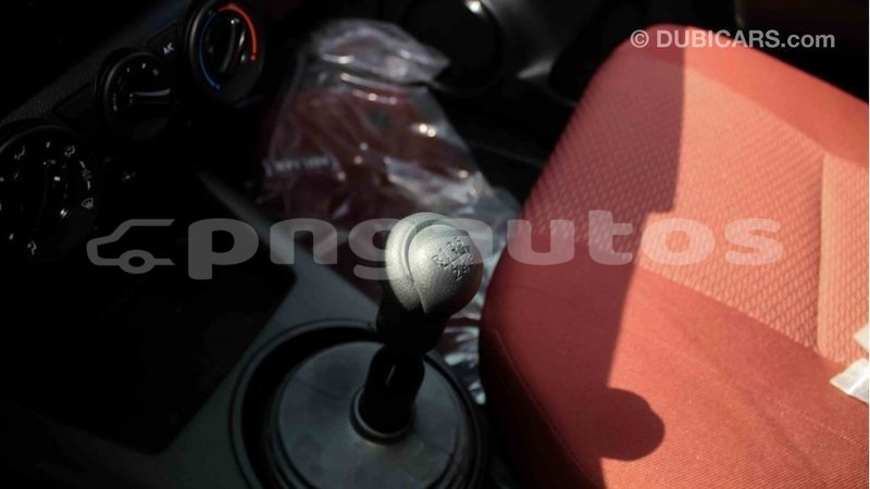 Big with watermark toyota hilux enga import dubai 5124