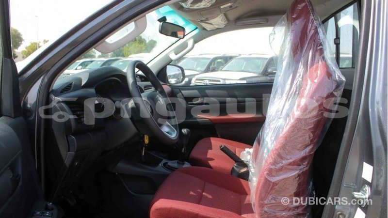 Big with watermark toyota hilux enga import dubai 5124