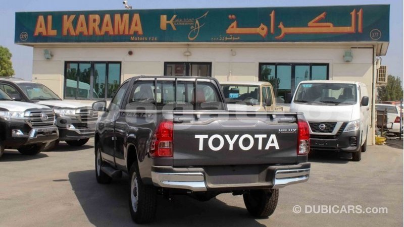 Big with watermark toyota hilux enga import dubai 5124