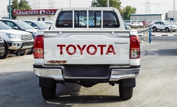 Buy Import Toyota Hilux White Car in Import - Dubai in Enga Buy Import Toyota Hilux White Car in Import - Dubai in Enga