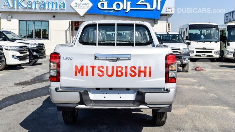 Big with watermark mitsubishi l200 enga import dubai 5157