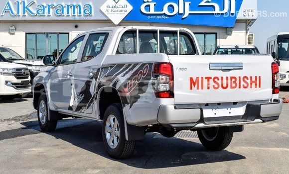 Buy Import Mitsubishi L200 White Car in Import - Dubai in Enga Buy Import Mitsubishi L200 White Car in Import - Dubai in Enga