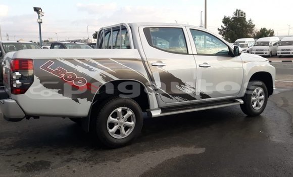 Buy Import Mitsubishi L200 White Car in Import - Dubai in Enga Buy Import Mitsubishi L200 White Car in Import - Dubai in Enga