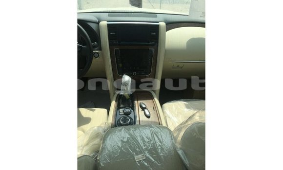 Buy Import Nissan Patrol White Car in Import - Dubai in Enga Buy Import Nissan Patrol White Car in Import - Dubai in Enga
