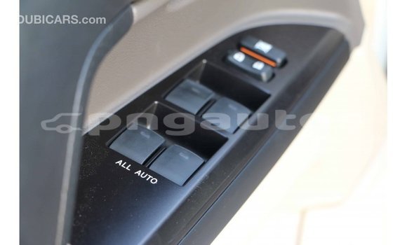 Buy Import Toyota Land Cruiser White Car in Import - Dubai in Enga Buy Import Toyota Land Cruiser White Car in Import - Dubai in Enga