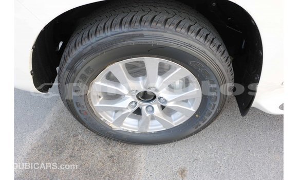 Buy Import Toyota Land Cruiser White Car in Import - Dubai in Enga Buy Import Toyota Land Cruiser White Car in Import - Dubai in Enga