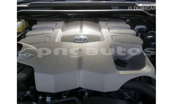 Buy Import Toyota Land Cruiser White Car in Import - Dubai in Enga Buy Import Toyota Land Cruiser White Car in Import - Dubai in Enga