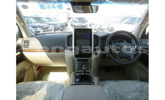 Buy Import Toyota Land Cruiser Brown Car in Import - Dubai in Enga Buy Import Toyota Land Cruiser Brown Car in Import - Dubai in Enga