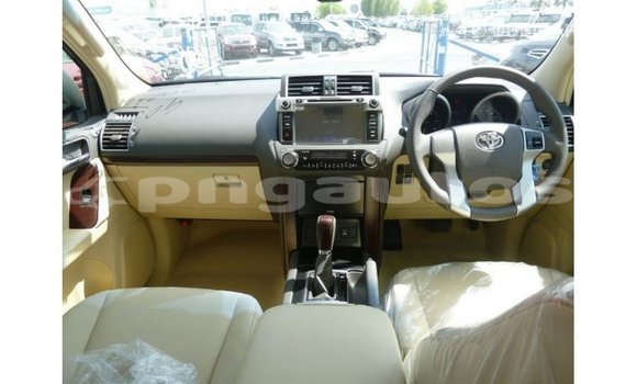 Buy Import Toyota Prado White Car in Import - Dubai in Enga Buy Import Toyota Prado White Car in Import - Dubai in Enga