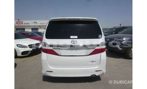Buy Import Toyota Vellfire White Car in Import - Dubai in Enga Buy Import Toyota Vellfire White Car in Import - Dubai in Enga
