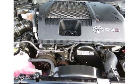 Buy Import Toyota Hilux Other Car in Import - Dubai in Enga Buy Import Toyota Hilux Other Car in Import - Dubai in Enga