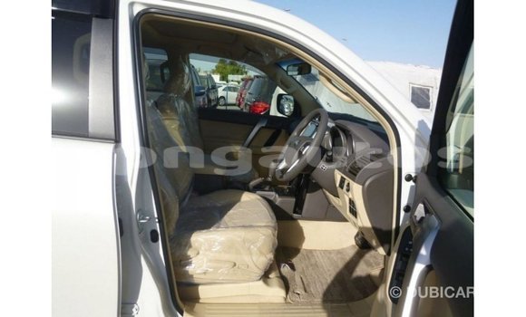 Buy Import Toyota Prado White Car in Import - Dubai in Enga Buy Import Toyota Prado White Car in Import - Dubai in Enga