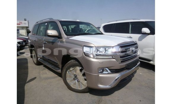 Buy Import Toyota Land Cruiser Other Car in Import - Dubai in Enga Buy Import Toyota Land Cruiser Other Car in Import - Dubai in Enga