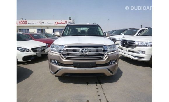 Buy Import Toyota Land Cruiser Other Car in Import - Dubai in Enga Buy Import Toyota Land Cruiser Other Car in Import - Dubai in Enga