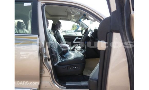 Buy Import Toyota Land Cruiser Other Car in Import - Dubai in Enga Buy Import Toyota Land Cruiser Other Car in Import - Dubai in Enga