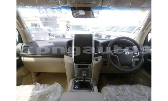 Buy Import Toyota Land Cruiser Black Car in Import - Dubai in Enga Buy Import Toyota Land Cruiser Black Car in Import - Dubai in Enga