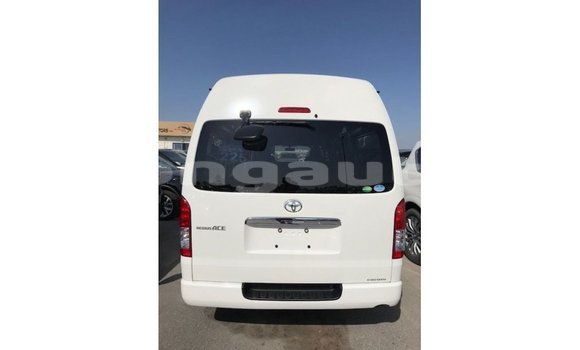 Buy Import Toyota Hiace White Car in Import - Dubai in Enga Buy Import Toyota Hiace White Car in Import - Dubai in Enga