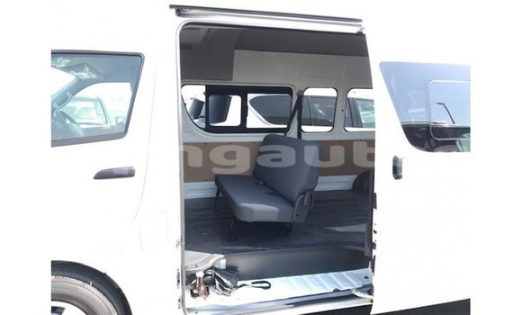 Buy Import Toyota Hiace White Car in Import - Dubai in Enga Buy Import Toyota Hiace White Car in Import - Dubai in Enga