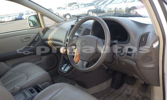 Buy Used Toyota Harrier Other Car in Lae in Morobe Buy Used Toyota Harrier Other Car in Lae in Morobe