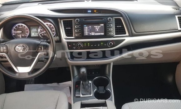 Buy Import Toyota Highlander Other Car in Import - Dubai in Enga Buy Import Toyota Highlander Other Car in Import - Dubai in Enga