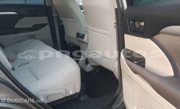 Buy Import Toyota Highlander Other Car in Import - Dubai in Enga Buy Import Toyota Highlander Other Car in Import - Dubai in Enga