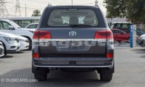 Buy Import Toyota Land Cruiser Other Car in Import - Dubai in Enga Buy Import Toyota Land Cruiser Other Car in Import - Dubai in Enga