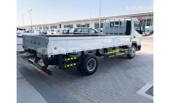 Buy Import Mitsubishi L400 White Truck in Import - Dubai in Enga Buy Import Mitsubishi L400 White Truck in Import - Dubai in Enga