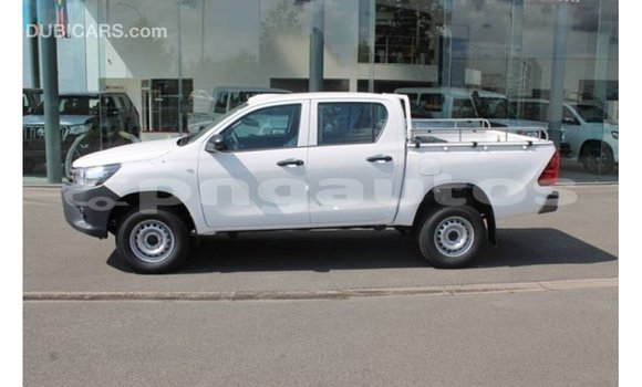 Buy Import Toyota Hilux White Car in Import - Dubai in Enga Buy Import Toyota Hilux White Car in Import - Dubai in Enga