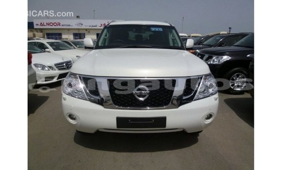 Buy Import Nissan Patrol White Car in Import - Dubai in Enga Buy Import Nissan Patrol White Car in Import - Dubai in Enga