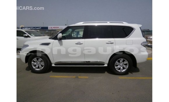 Buy Import Nissan Patrol White Car in Import - Dubai in Enga Buy Import Nissan Patrol White Car in Import - Dubai in Enga