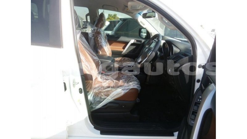 Big with watermark toyota prado enga import dubai 5219
