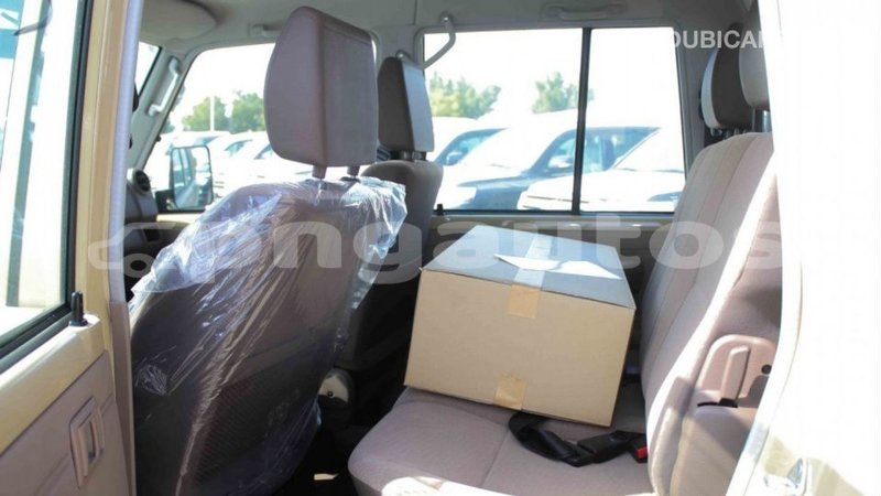 Big with watermark toyota land cruiser enga import dubai 5226