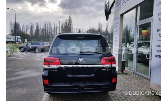Buy Import Toyota Land Cruiser Black Car in Import - Dubai in Enga Buy Import Toyota Land Cruiser Black Car in Import - Dubai in Enga