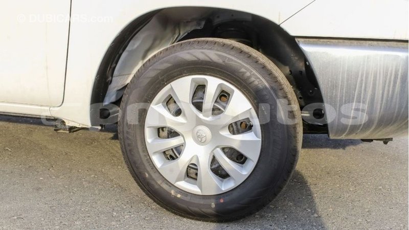 Big with watermark toyota hilux enga import dubai 5233