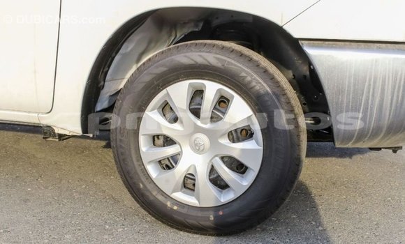 Buy Import Toyota Hilux White Car in Import - Dubai in Enga Buy Import Toyota Hilux White Car in Import - Dubai in Enga