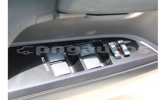 Buy Import Toyota Land Cruiser White Car in Import - Dubai in Enga Buy Import Toyota Land Cruiser White Car in Import - Dubai in Enga