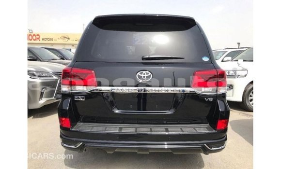Buy Import Toyota Land Cruiser Black Car in Import - Dubai in Enga Buy Import Toyota Land Cruiser Black Car in Import - Dubai in Enga