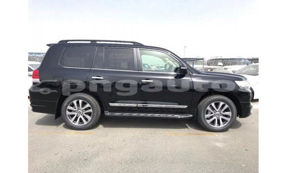 Buy Import Toyota Land Cruiser Black Car in Import - Dubai in Enga Buy Import Toyota Land Cruiser Black Car in Import - Dubai in Enga