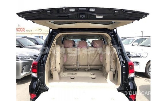 Buy Import Toyota Land Cruiser Black Car in Import - Dubai in Enga Buy Import Toyota Land Cruiser Black Car in Import - Dubai in Enga