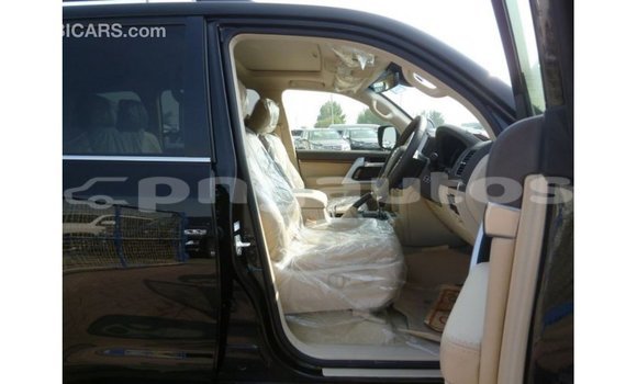 Buy Import Toyota Land Cruiser Black Car in Import - Dubai in Enga Buy Import Toyota Land Cruiser Black Car in Import - Dubai in Enga