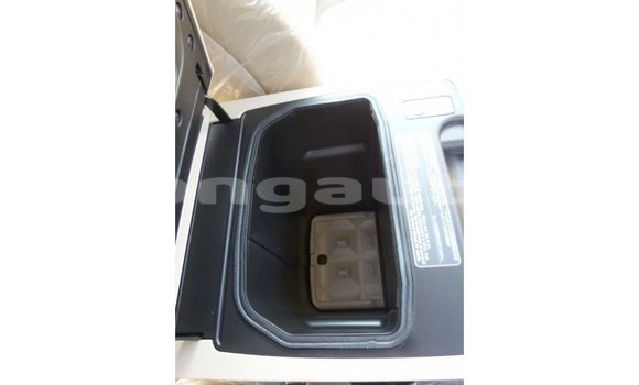 Buy Import Toyota Land Cruiser Black Car in Import - Dubai in Enga Buy Import Toyota Land Cruiser Black Car in Import - Dubai in Enga