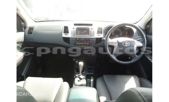 Buy Import Toyota Hilux Other Car in Import - Dubai in Enga Buy Import Toyota Hilux Other Car in Import - Dubai in Enga