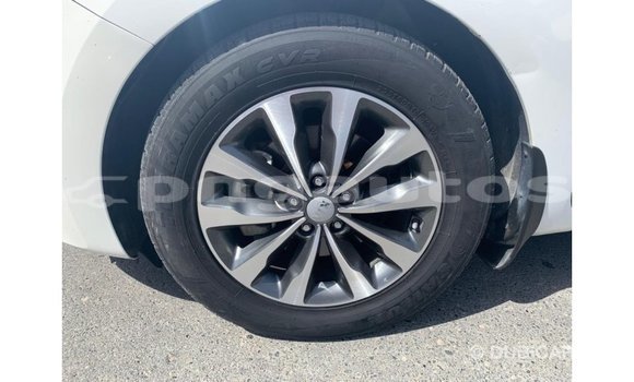 Buy Import Kia Carnival White Car in Import - Dubai in Enga Buy Import Kia Carnival White Car in Import - Dubai in Enga