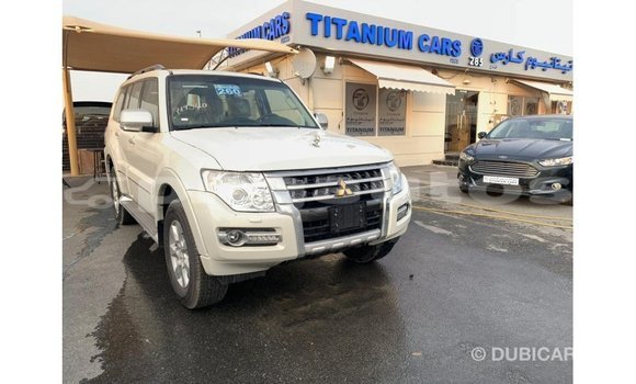 Buy Import Mitsubishi Pajero Black Car in Import - Dubai in Enga Buy Import Mitsubishi Pajero Black Car in Import - Dubai in Enga