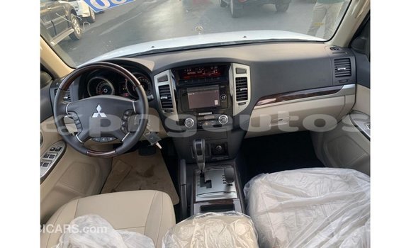 Buy Import Mitsubishi Pajero Black Car in Import - Dubai in Enga Buy Import Mitsubishi Pajero Black Car in Import - Dubai in Enga