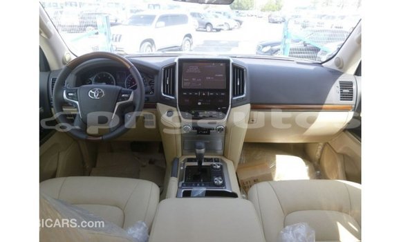 Buy Import Toyota Land Cruiser Other Car in Import - Dubai in Enga Buy Import Toyota Land Cruiser Other Car in Import - Dubai in Enga