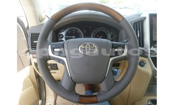 Buy Import Toyota Land Cruiser Other Car in Import - Dubai in Enga Buy Import Toyota Land Cruiser Other Car in Import - Dubai in Enga